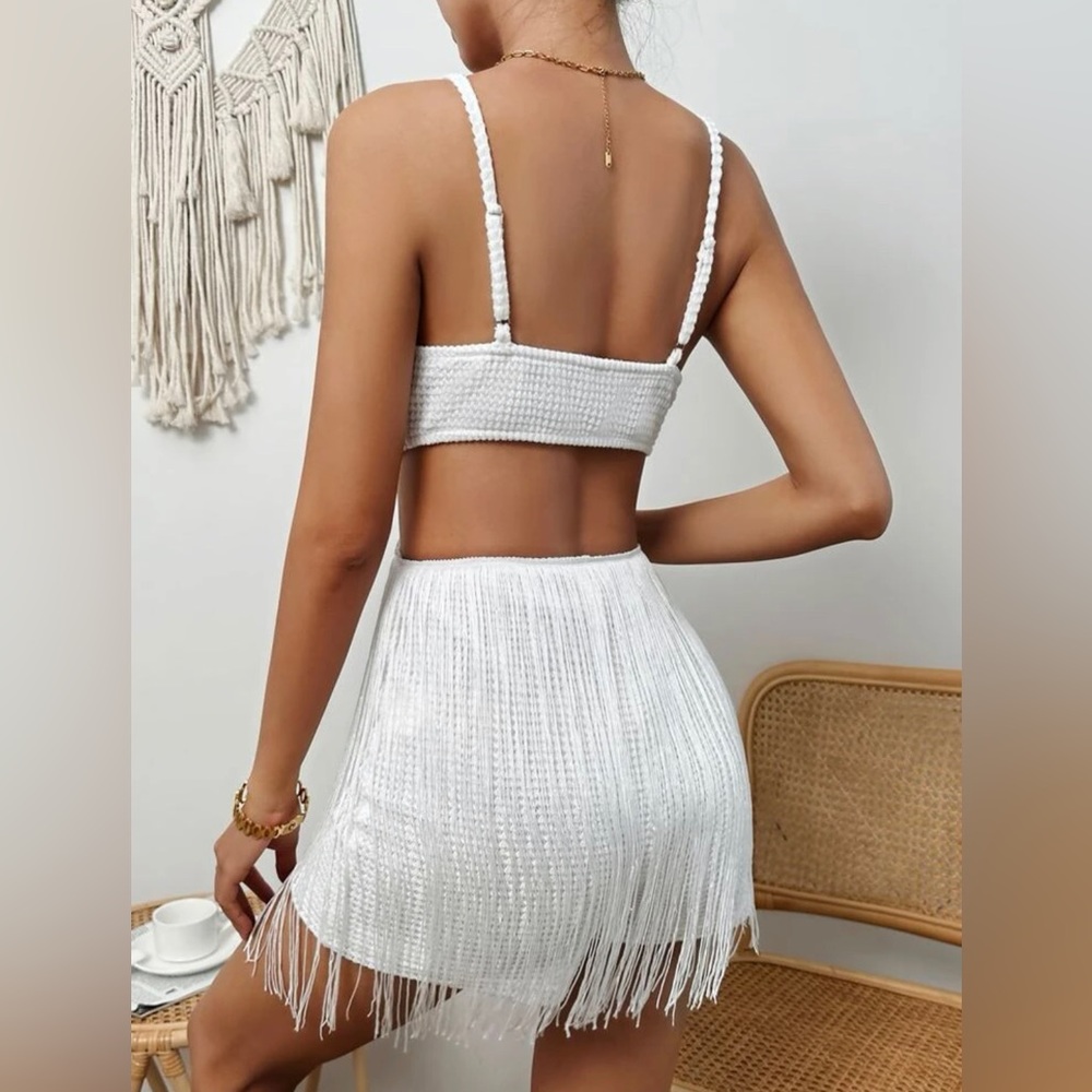 Shein white ruffle romper - Picture 3 of 5